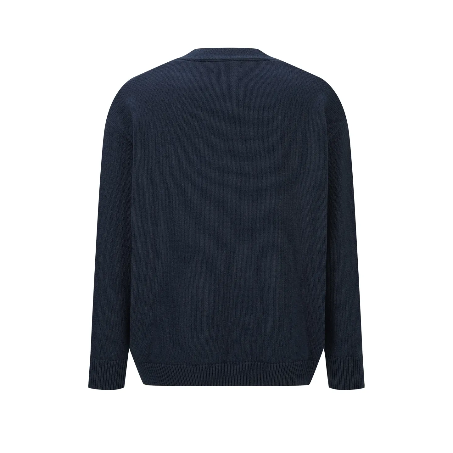 AP Ralp Lauren Ralph Lauren embroidered pony knitted cardigan. Fabric: Made of 100% cotton yarn, original custom-dyed blue-card color. Accessories: Buttons are made of natural resin buttons with brand logo letters on the side. Craftsmanship: The embroidery uses 3D three-dimensional embroidery, embellished with polo logo embroidery, and the total number of stitches is approximately 300 stitches. This knitted cardigan is knitted with soft cotton yarn and has a loose fit, decorated with exquisite contrasting iconic Polo pony embroidery on the chest. Loose fit: comfortable silhouette, looser at the chest and shoulders, slightly shortened in length. Accessories: Customized 1:1 washed logo. Accessories: Customized 1:1 engraved buttons. Craftsmanship: Customized 1:1 embroidered logo. Size: S-M-L-XL. Color: Blue-White-Khaki. Style number: 86254